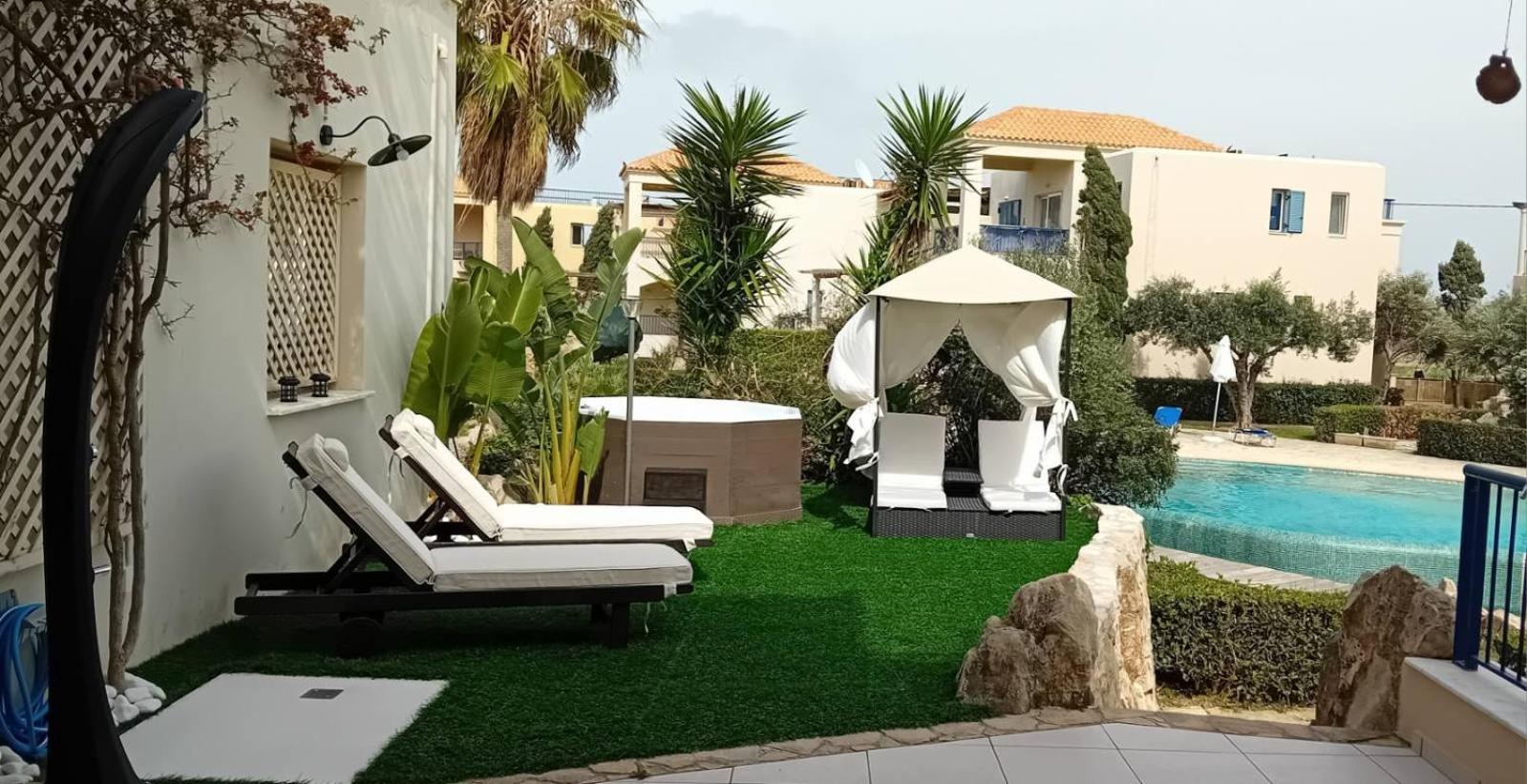 Villa Rodo Pirgos Psilonerou Rom bilde